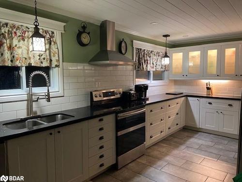 105 Fredrick St Street, Bracebridge, ON - Indoor Photo Showing Kitchen With Double Sink