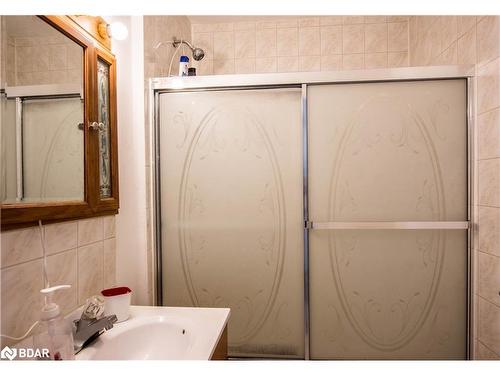 8 Grand Rapids Square, Brampton, ON - Indoor Photo Showing Bathroom