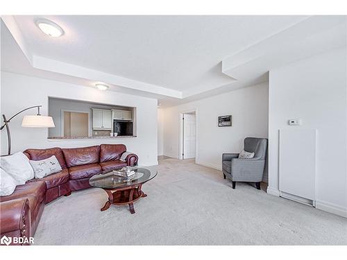 308-130 Steamship Bay Road, Gravenhurst, ON - Indoor Photo Showing Living Room