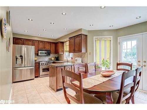 8 Appleton Trail, Brampton, ON - Indoor Photo Showing Dining Room