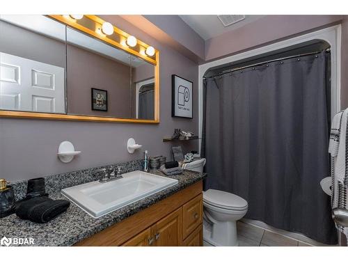 84 Kingsridge Road, Barrie, ON - Indoor Photo Showing Bathroom