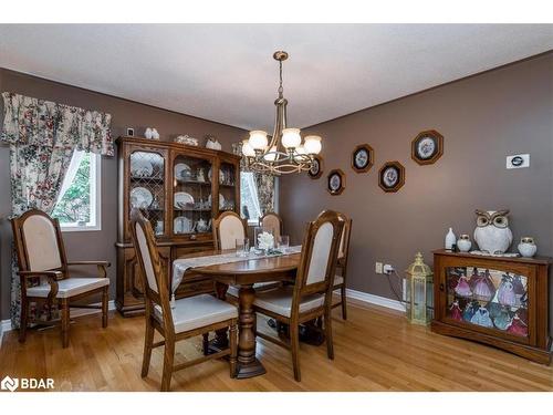 84 Kingsridge Road, Barrie, ON - Indoor Photo Showing Dining Room