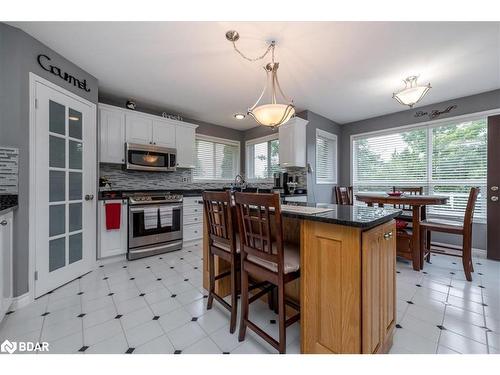 84 Kingsridge Road, Barrie, ON - Indoor Photo Showing Kitchen