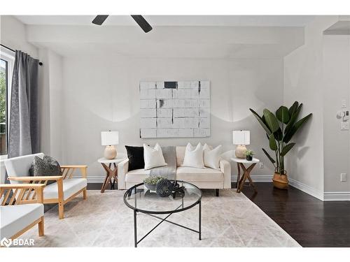 8 Blasi Court, Wasaga Beach, ON - Indoor Photo Showing Living Room