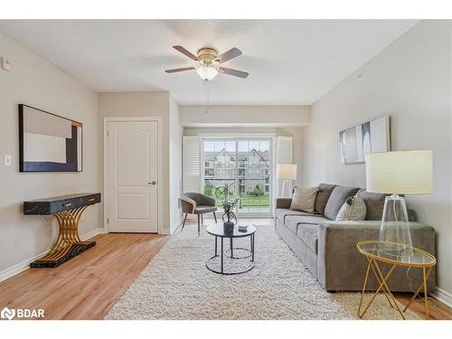 308-39 Ferndale Drive S, Barrie, ON - Indoor Photo Showing Living Room