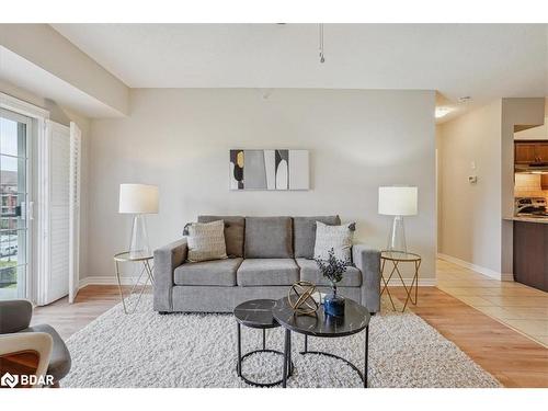 308-39 Ferndale Drive S, Barrie, ON - Indoor Photo Showing Living Room