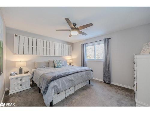 7 Bay Court, Penetanguishene, ON - Indoor Photo Showing Bedroom