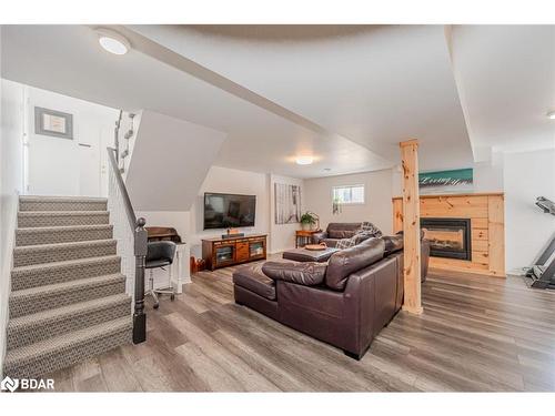 7 Bay Court, Penetanguishene, ON - Indoor With Fireplace