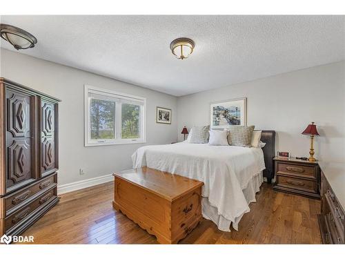 383 Codrington Street, Barrie, ON - Indoor Photo Showing Bedroom