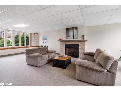 54-209472 26 Highway, The Blue Mountains, ON - Indoor Photo Showing Living Room With Fireplace