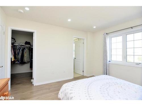 244 Esther Crescent Crescent, Thorold, ON - Indoor Photo Showing Bedroom