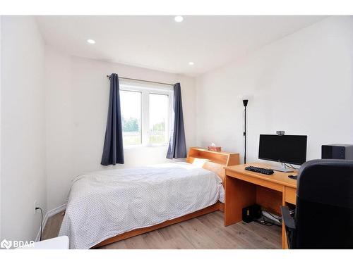 244 Esther Crescent Crescent, Thorold, ON - Indoor Photo Showing Bedroom