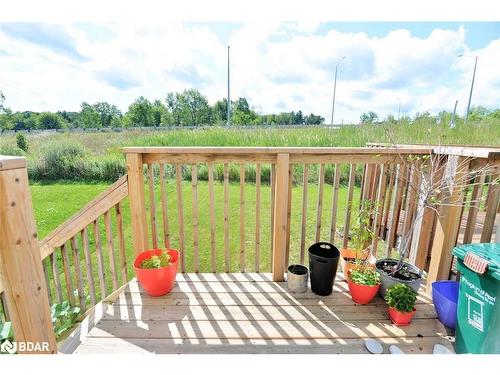 244 Esther Crescent Crescent, Thorold, ON - Outdoor