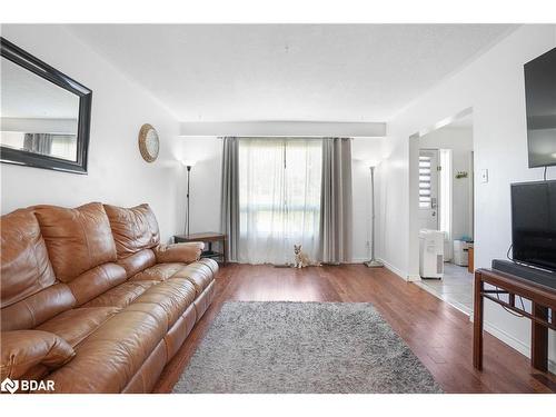 119 Daphne Crescent, Barrie, ON - Indoor Photo Showing Living Room