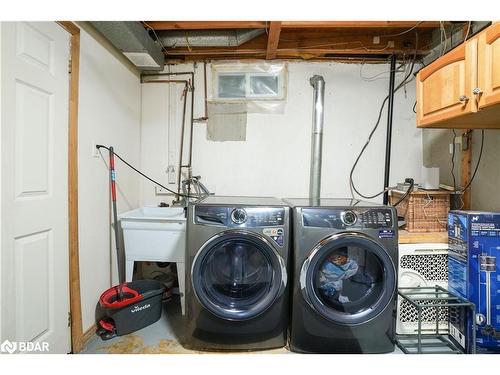 119 Daphne Crescent, Barrie, ON - Indoor Photo Showing Laundry Room