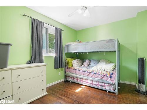 119 Daphne Crescent, Barrie, ON - Indoor Photo Showing Bedroom