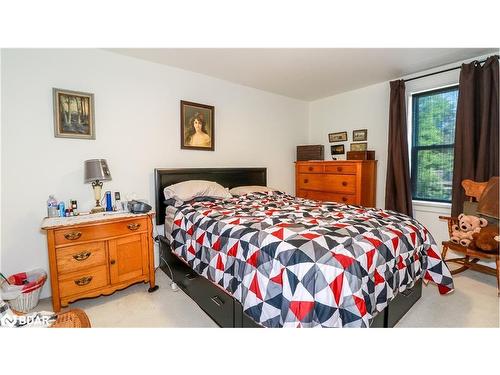 46 Church Street S, Alliston, ON - Indoor Photo Showing Bedroom