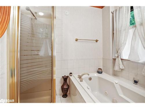 2 Mountainview Road, Mulmur, ON - Indoor Photo Showing Bathroom