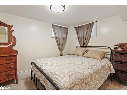 2 Mountainview Road, Mulmur, ON - Indoor Photo Showing Bedroom