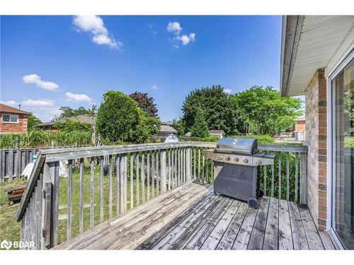 8 Clute Crescent, Barrie, ON - Outdoor With Deck Patio Veranda With Exterior