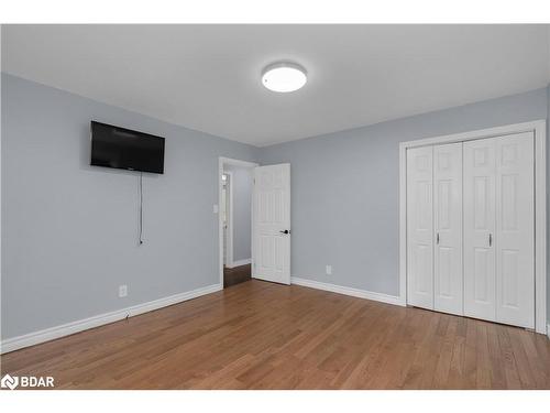 16 Joy Avenue, Oro-Medonte, ON - Indoor Photo Showing Other Room