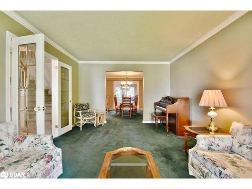 67 Woodcrest Road, Barrie, ON - Indoor Photo Showing Living Room