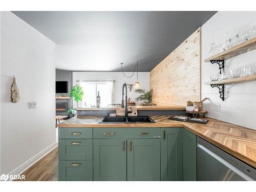 109 Revell Street, Gravenhurst, ON - Indoor Photo Showing Kitchen With Double Sink