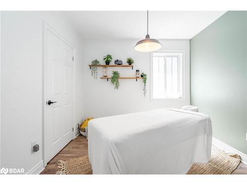 109 Revell Street, Gravenhurst, ON - Indoor Photo Showing Bedroom