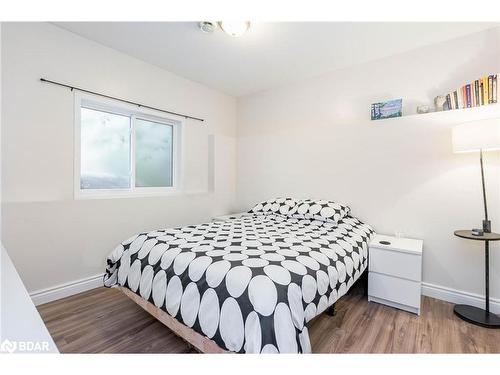 109 Revell Street, Gravenhurst, ON - Indoor Photo Showing Bedroom