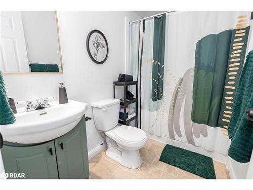 109 Revell Street, Gravenhurst, ON - Indoor Photo Showing Bathroom