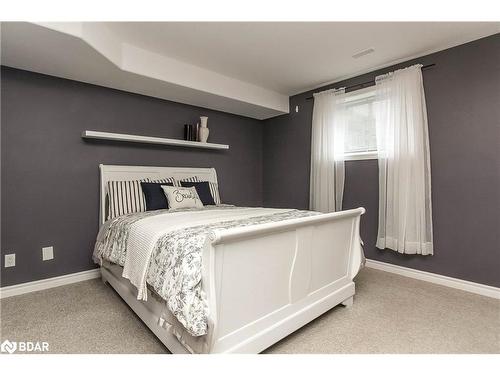 16 Deanna Drive, Wasaga Beach, ON - Indoor Photo Showing Bedroom