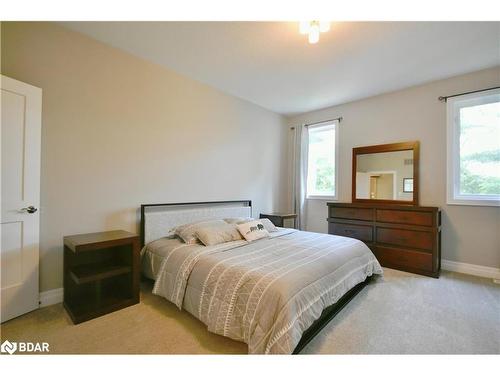 5 Kanata Court Court, Barrie, ON - Indoor Photo Showing Bedroom