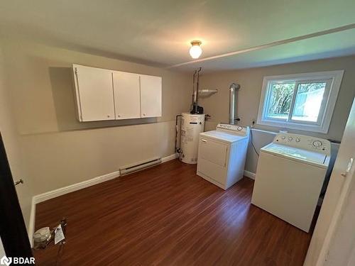 8 Hickling Trail, Barrie, ON - Indoor Photo Showing Laundry Room