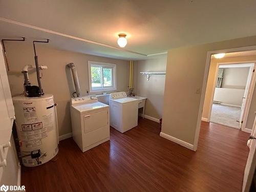 8 Hickling Trail, Barrie, ON - Indoor Photo Showing Laundry Room