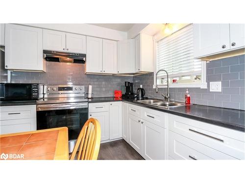 472 Leacock Drive, Barrie, ON - Indoor Photo Showing Kitchen With Double Sink