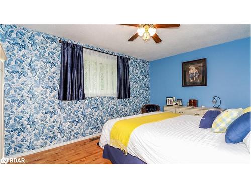 472 Leacock Drive, Barrie, ON - Indoor Photo Showing Bedroom