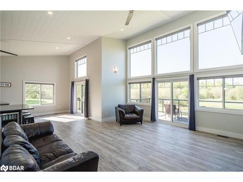 35 Taits Island Road, Mckellar, ON - Indoor Photo Showing Living Room