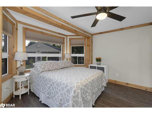 8109 93 Highway, Tiny, ON - Indoor Photo Showing Bedroom