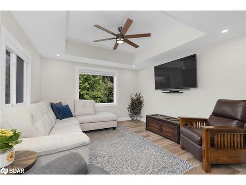 8109 93 Highway, Tiny, ON - Indoor Photo Showing Living Room