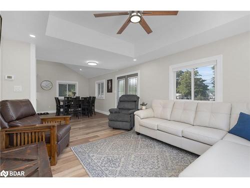 8109 93 Highway, Tiny, ON - Indoor Photo Showing Living Room