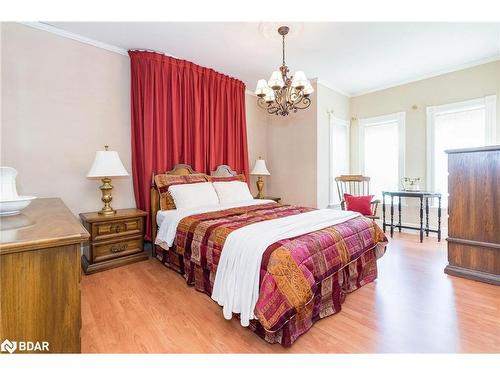 4 Thomas Street, Glencairn, ON - Indoor Photo Showing Bedroom