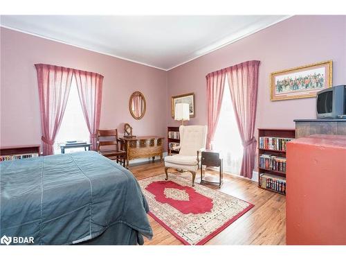 4 Thomas Street, Glencairn, ON - Indoor Photo Showing Bedroom