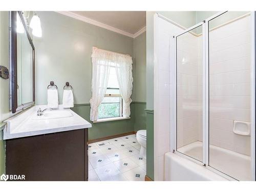 4 Thomas Street, Glencairn, ON - Indoor Photo Showing Bathroom