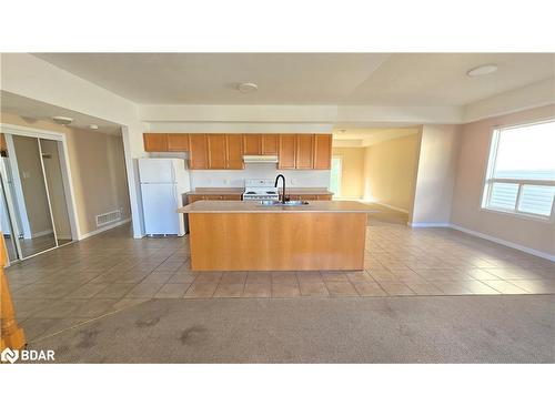 344 Edgehill Drive, Barrie, ON - Indoor Photo Showing Kitchen With Double Sink