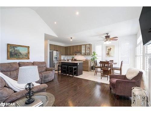 19 Cameron Street, Springwater, ON - Indoor Photo Showing Living Room