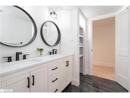 19 Cameron Street, Springwater, ON - Indoor Photo Showing Bathroom