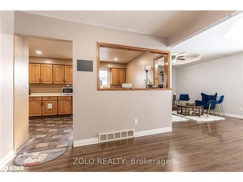 31 Applewood Lane, London, ON - Indoor Photo Showing Other Room