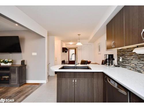 1025 Cook Drive, Midland, ON - Indoor Photo Showing Kitchen With Double Sink