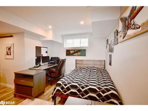 1025 Cook Drive, Midland, ON - Indoor Photo Showing Bedroom