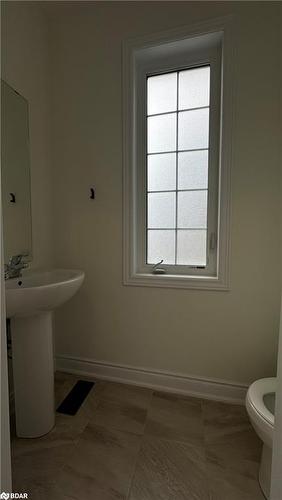 66 Season Crescent Crescent, Wasaga Beach, ON - Indoor Photo Showing Bathroom